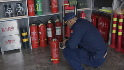 綏化市消防救援支隊(duì)開展滅火器專項(xiàng)抽查工作，筑牢消防安全防線